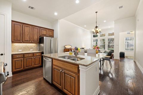 Tiny photo for 108 Rivalto CIR #2, Lakeway, TX 78734 (MLS # 7348470)