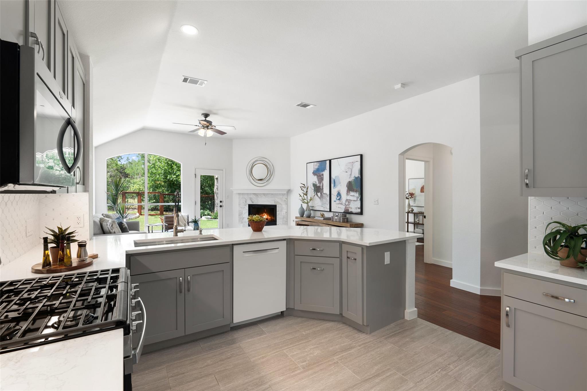 4608 Hibiscus Valley DR
