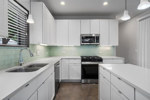 Tiny photo for 2207 New York Ave, Austin, TX 78702 (MLS # 8645719)