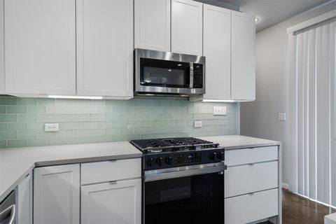 Tiny photo for 2207 New York Ave, Austin, TX 78702 (MLS # 8645719)