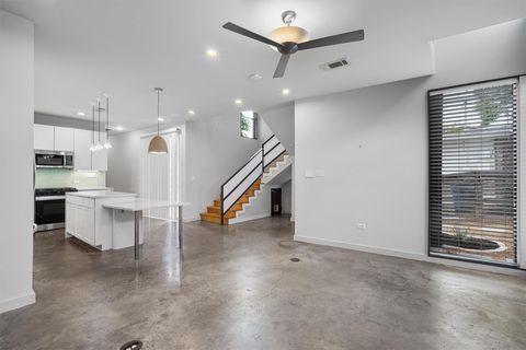 Tiny photo for 2207 New York Ave, Austin, TX 78702 (MLS # 8645719)