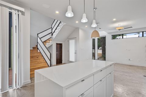 Tiny photo for 2207 New York Ave, Austin, TX 78702 (MLS # 8645719)