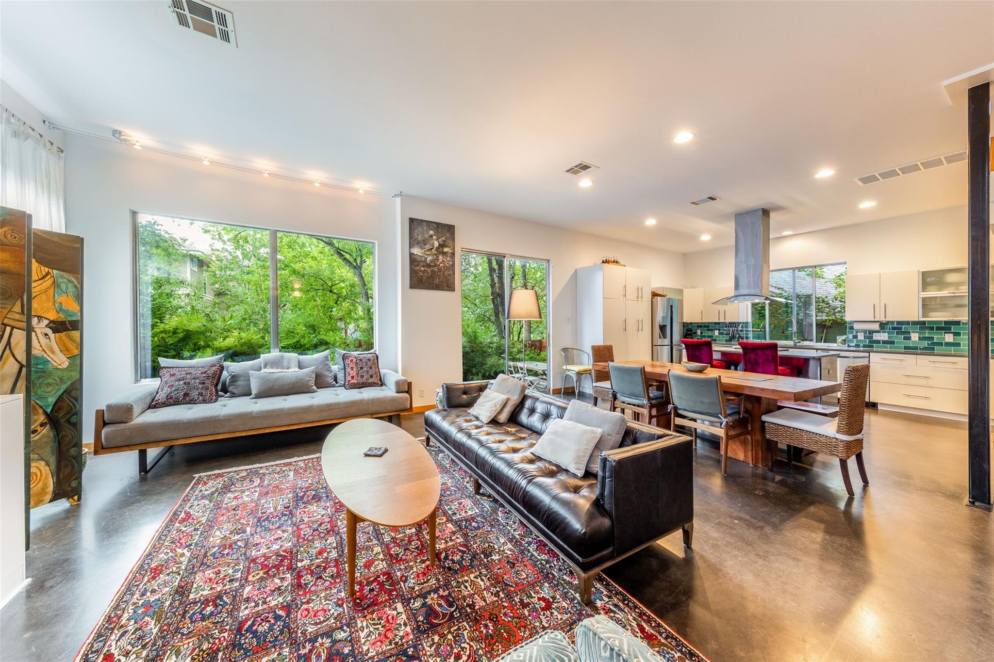 Photo 1 of 35 — 1902 Alegria RD B, Austin, TX 78757
