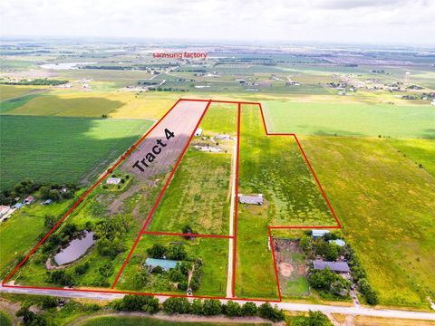900 County Road 406 RD Taylor TX 76574