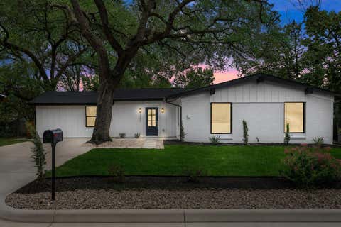 Tiny photo for 2204 Fair Oaks DR, Austin, TX 78745 (MLS # 2683988)