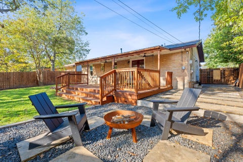 Photo of 8801 Redfield LN, Austin, TX 78758 (MLS # 7823258)