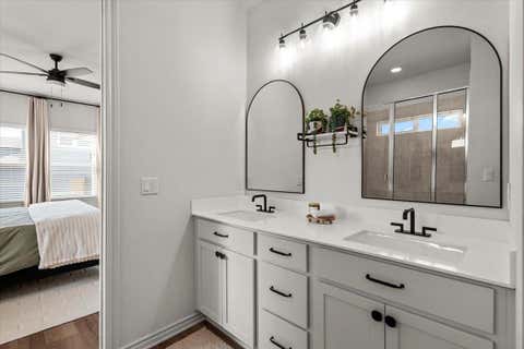Tiny photo for 8915 Looksee LN, Austin, TX 78744 (MLS # 7186607)
