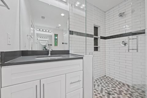 Tiny photo for 4705 Louis Ave #B, Austin, TX 78721 (MLS # 6297416)