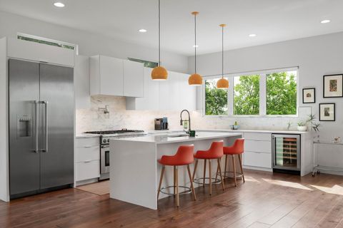 2004 Westridge DR Austin TX 78704