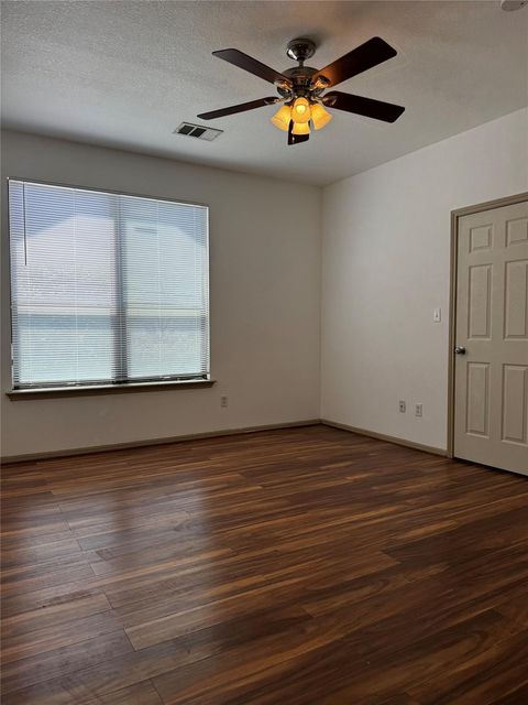 Photo of 8901 Parkfield DR, Austin, TX 78758 (MLS # 4974014)