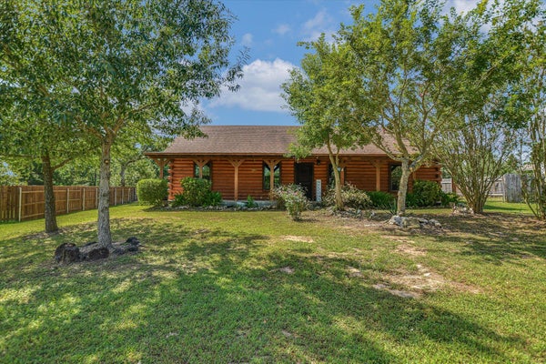 218 CARDINAL LOOP, PAIGE, TX 78659 - Image fa1d68ffbfc254627124eb04e679f61b/633712714