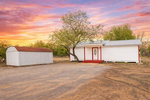 Photo of 301 Tatum RD, Martindale, TX 78655 (MLS # 1537588)