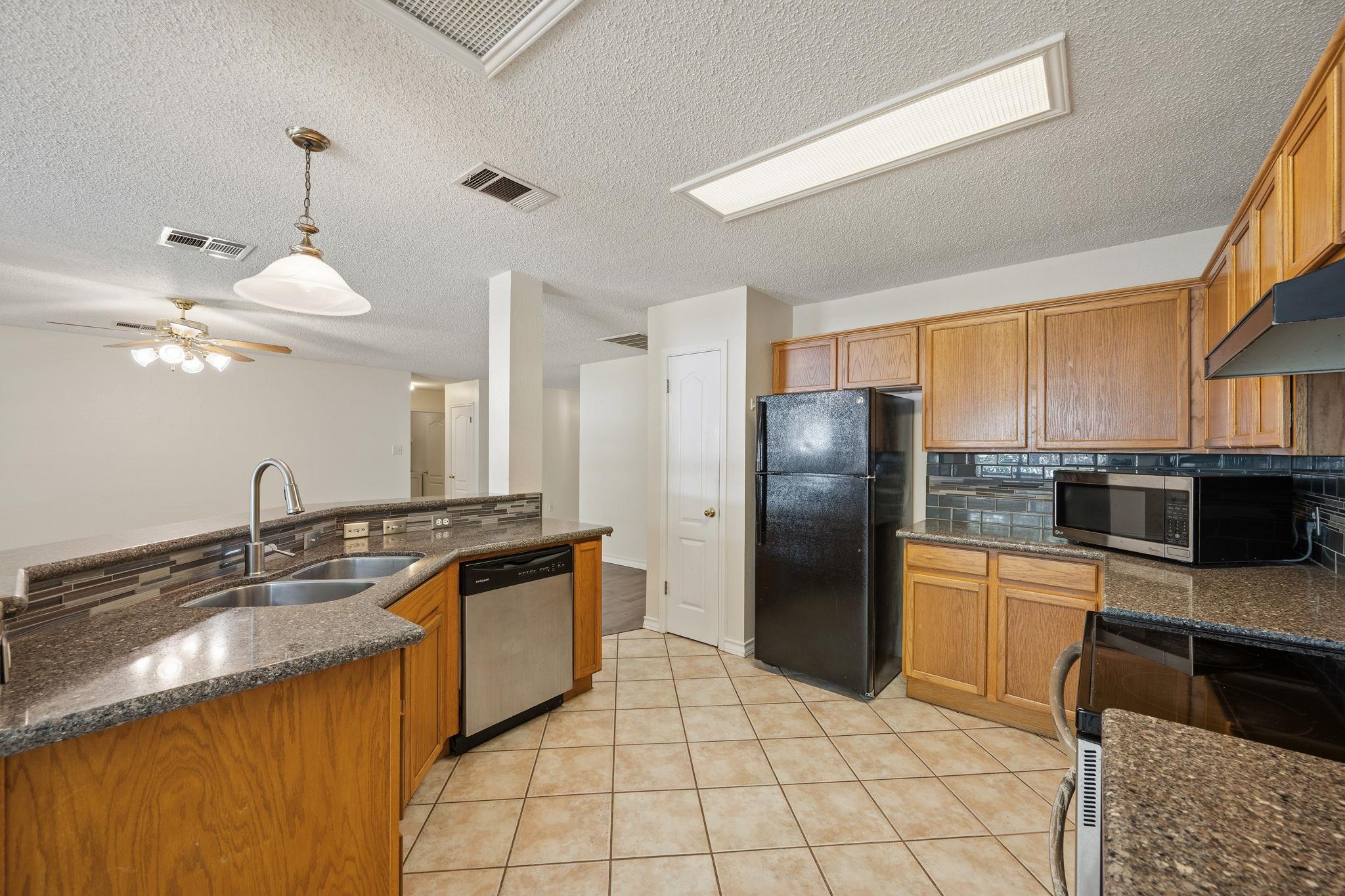 1406 Pigeon View ST