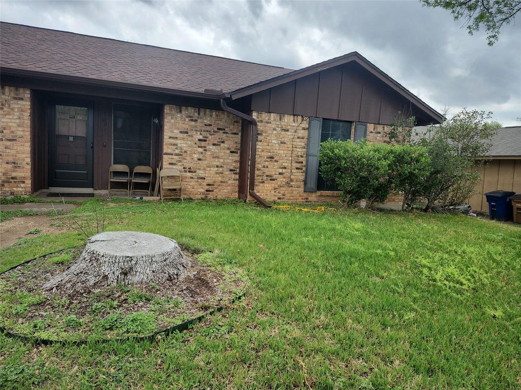 Photo of 5001 Bundyhill DR, Austin, TX 78723 (MLS # 5743582)
