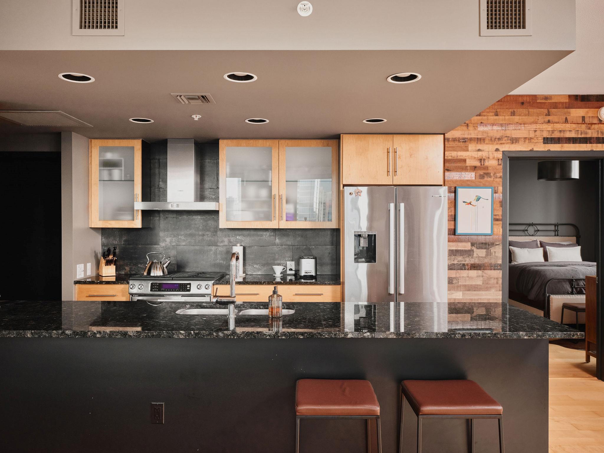300 Bowie ST 4101
