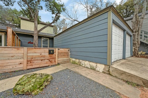 Photo of 1103 Kenwood Ave #B, Austin, TX 78704 (MLS # 1855054)