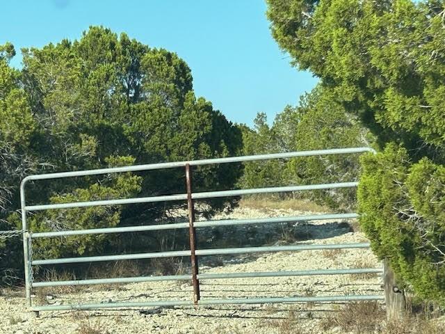915 Overland Stage RD