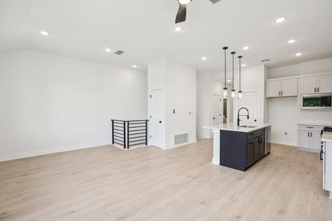 Tiny photo for 200 W 56th ST #1103, Austin, TX 78751 (MLS # 9656439)