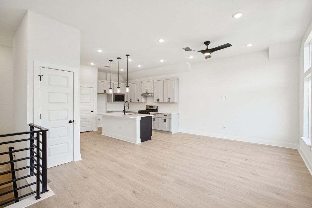 Photo for 200 W 56th ST #1103, Austin, TX 78751 (MLS # 9656439)