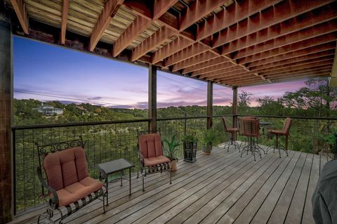 Photo of 1417 Bay Hill DR, Austin, TX 78746 (MLS # 1053173)