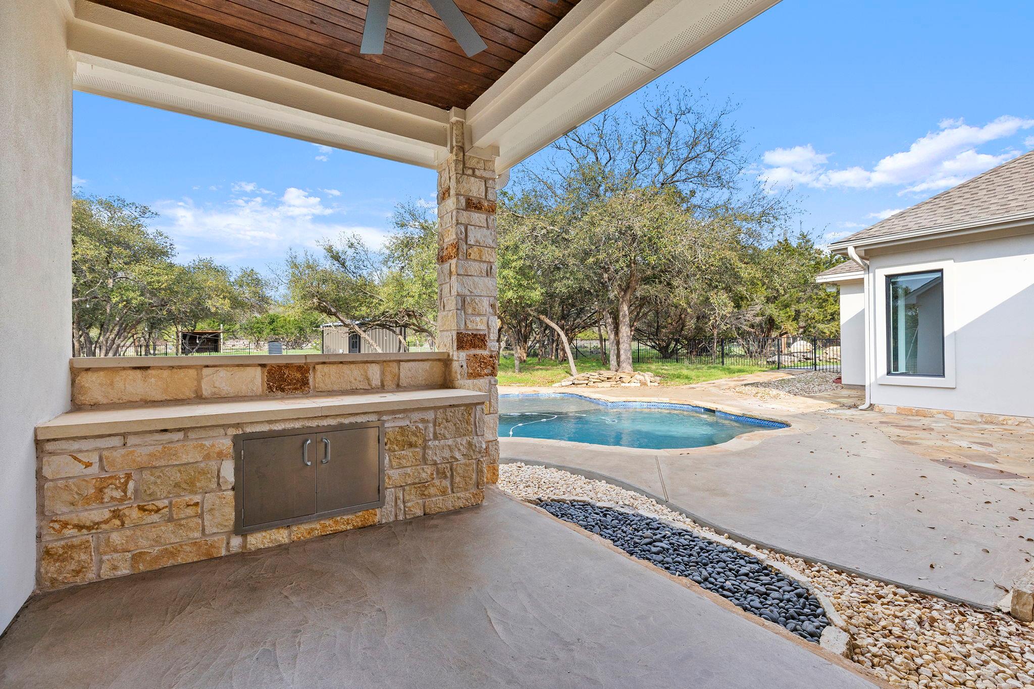 531 Windmill Ranch RD