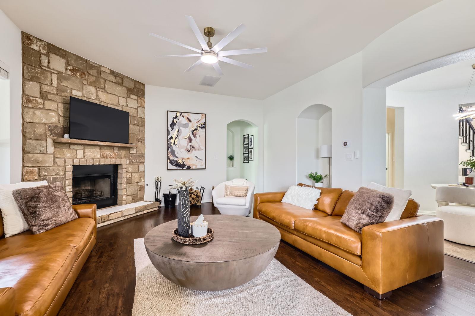 4349 Green Tree DR