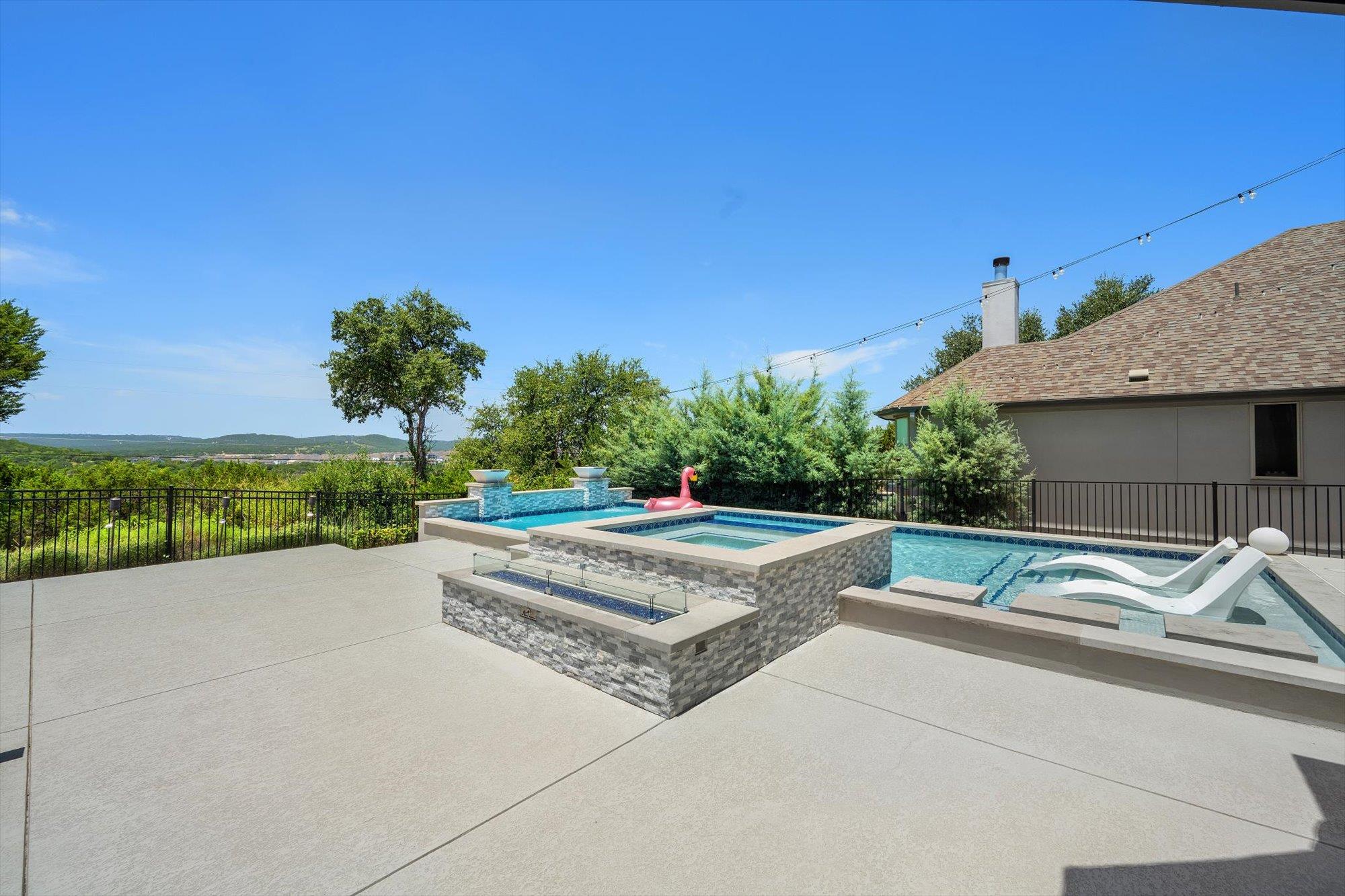 2709 Villa Capri CT