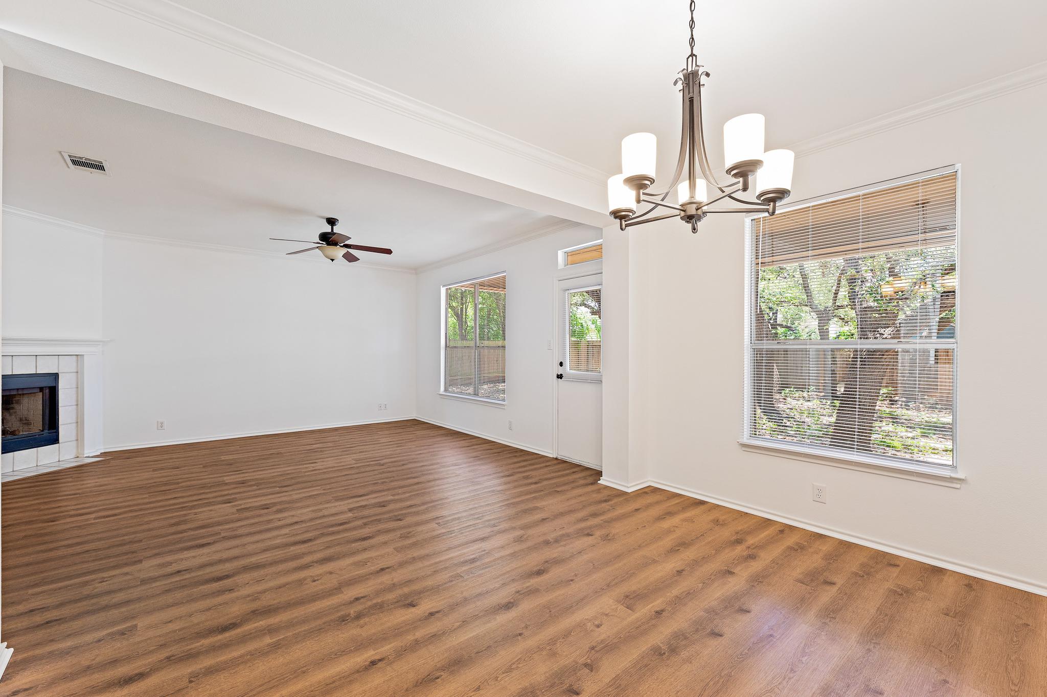 1605 Azalea DR
