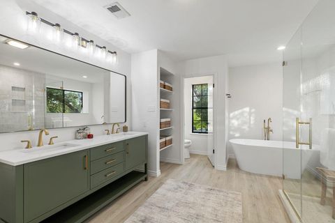 Tiny photo for 5 Valhalla CT, The Hills, TX 78738 (MLS # 6670575)