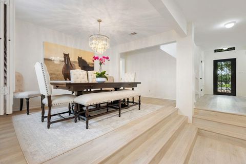 Tiny photo for 5 Valhalla CT, The Hills, TX 78738 (MLS # 6670575)