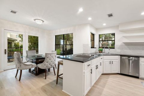 Tiny photo for 5 Valhalla CT, The Hills, TX 78738 (MLS # 6670575)