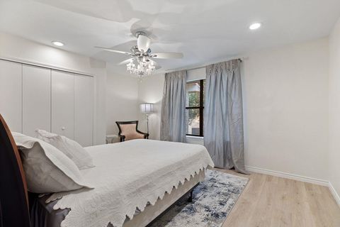 Tiny photo for 5 Valhalla CT, The Hills, TX 78738 (MLS # 6670575)