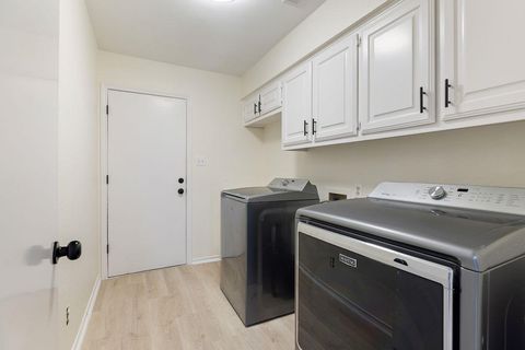 Tiny photo for 5 Valhalla CT, The Hills, TX 78738 (MLS # 6670575)