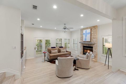Tiny photo for 5 Valhalla CT, The Hills, TX 78738 (MLS # 6670575)
