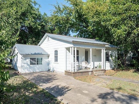 Photo of 1028 E 43rd ST, Austin, TX 78751 (MLS # 5860796)