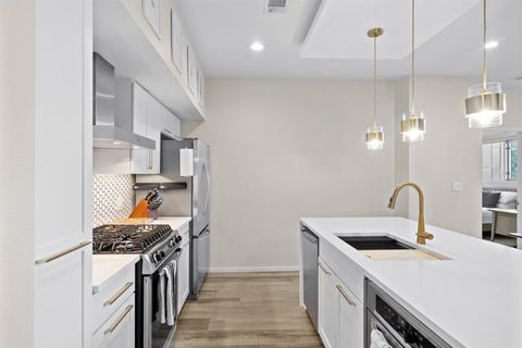 Tiny photo for 1600 Barton Springs RD #4205, Austin, TX 78704 (MLS # 7809448)