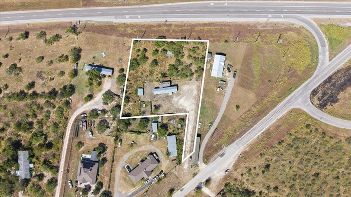 Photo 1 of 13 — 3731 Homannville TRL, Lockhart, TX 78644