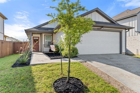 Photo of 13109 Brave Tenderfoot TRL, Buda, TX 78610 (MLS # 1241762)
