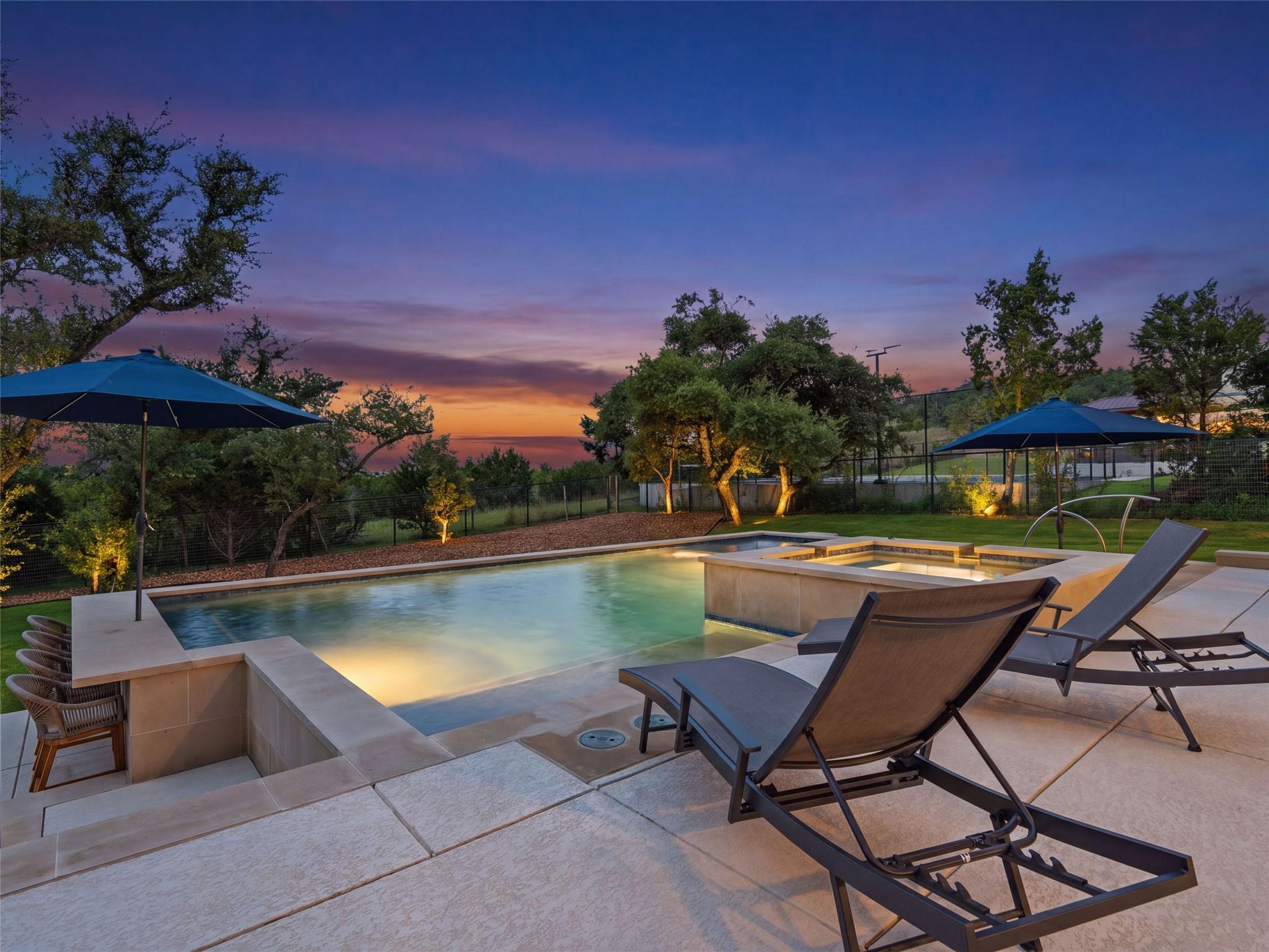 1404 Roxburg WAY