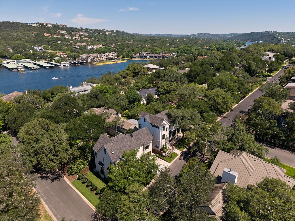 Photo of 1900 Matthews DR, Austin, TX 78703 (MLS # 4662321)