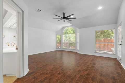 Tiny photo for 209 El Rio Dr Dr, Lakeway, TX 78734 (MLS # 3199002)