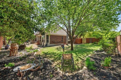 Tiny photo for 209 El Rio Dr Dr, Lakeway, TX 78734 (MLS # 3199002)