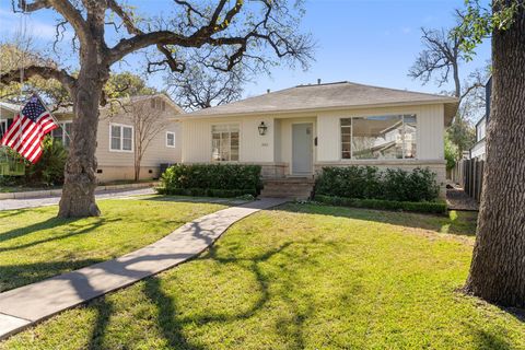 Photo of 3311 Bonnie RD, Austin, TX 78703 (MLS # 4205279)