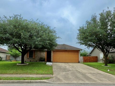 Photo of 110 Meadowside DR, Hutto, TX 78634 (MLS # 1007928)