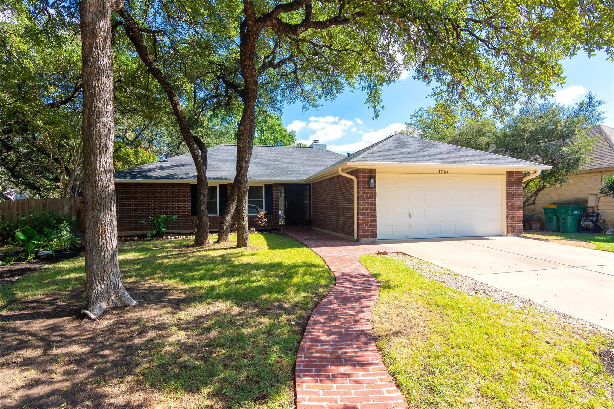 1704 Old Mill RD