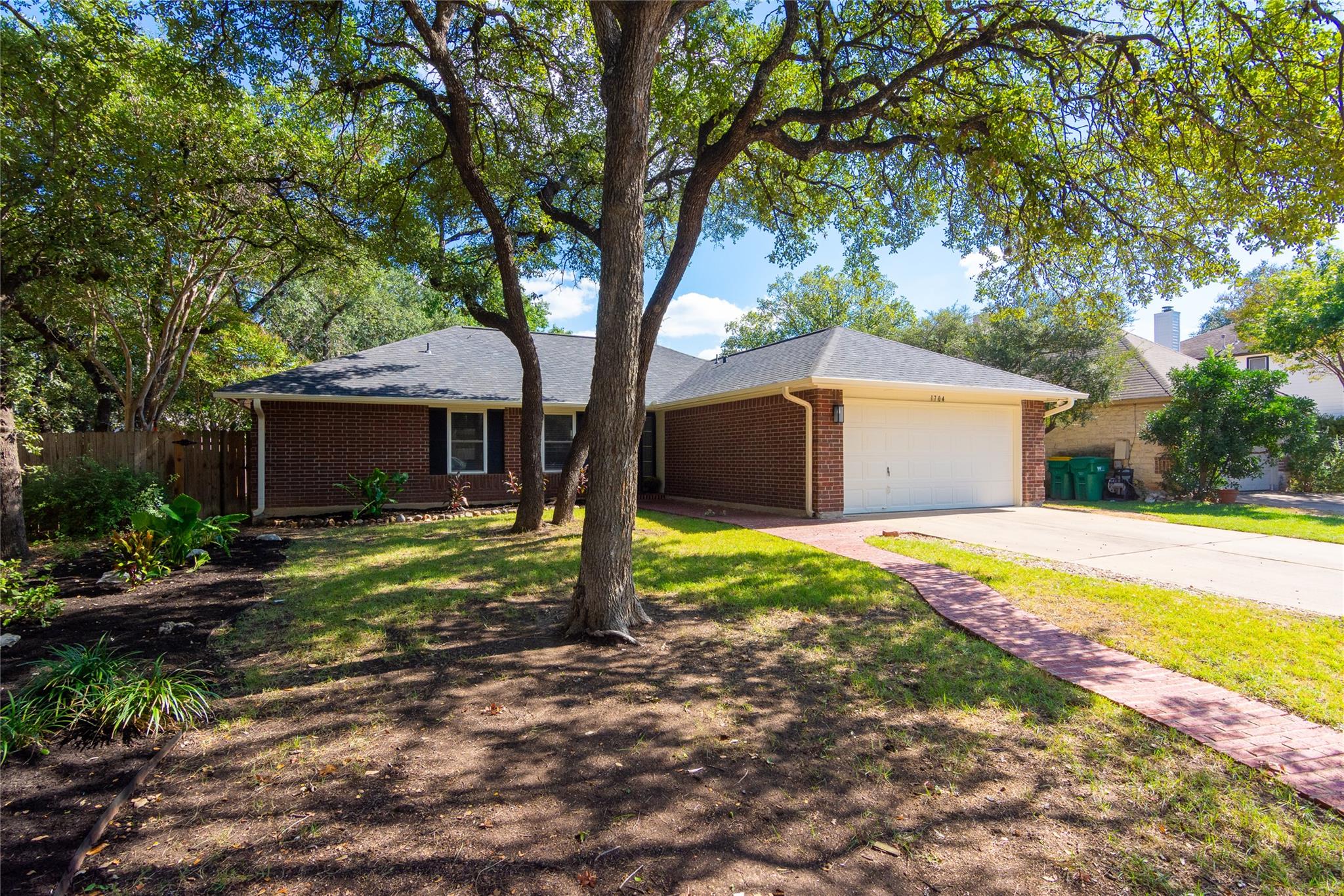 1704 Old Mill RD