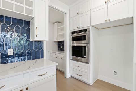 Tiny photo for 2301 E 10th ST, Austin, TX 78702 (MLS # 9290492)