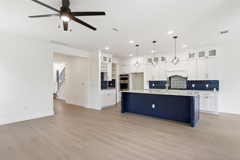 Tiny photo for 2301 E 10th ST, Austin, TX 78702 (MLS # 9290492)