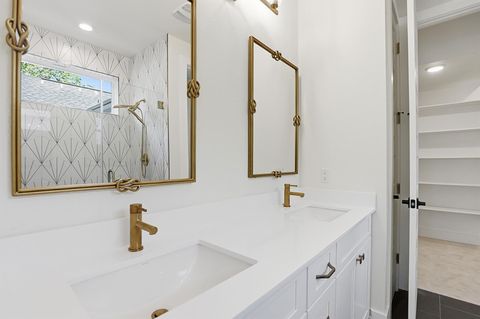 Tiny photo for 2301 E 10th ST, Austin, TX 78702 (MLS # 9290492)