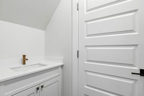 Tiny photo for 2301 E 10th ST, Austin, TX 78702 (MLS # 9290492)